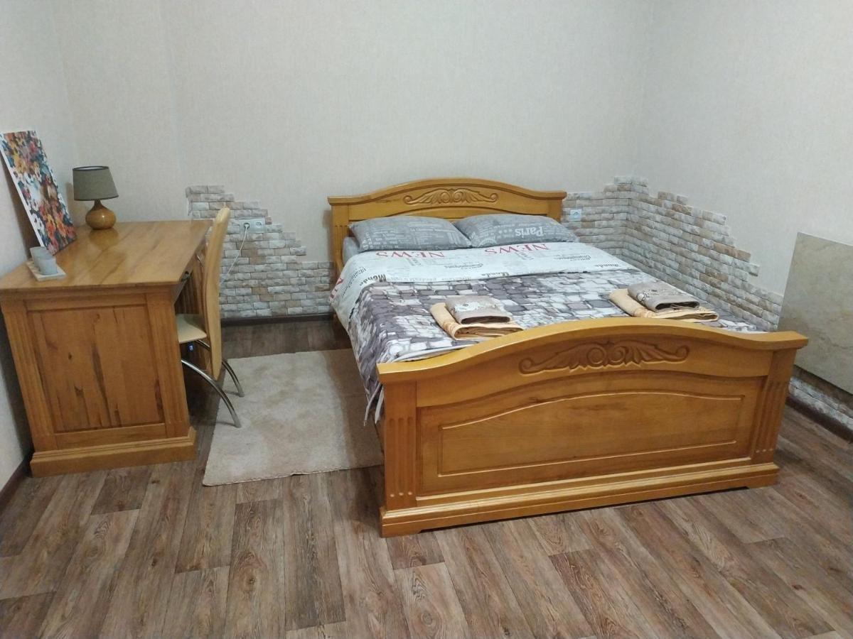 Apartment In The Center Of Old Town Kamianets-Podilskyi Εξωτερικό φωτογραφία