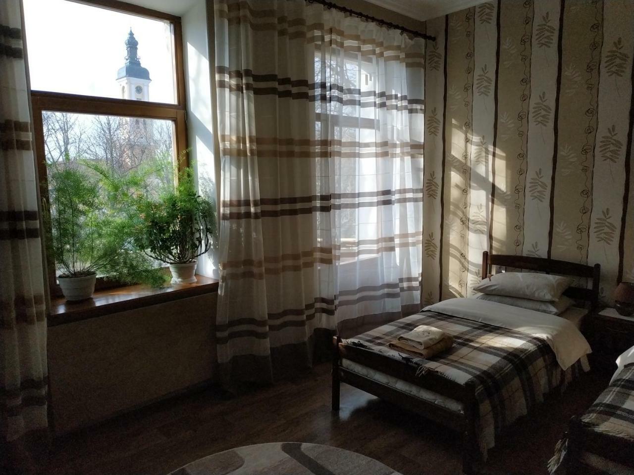 Apartment In The Center Of Old Town Kamianets-Podilskyi Εξωτερικό φωτογραφία